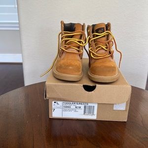 Toddler wheat Timberland boots size 7